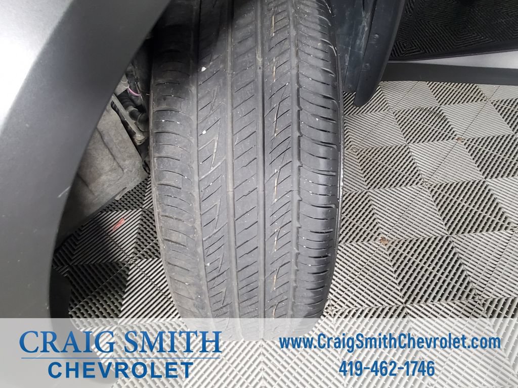 Used 2025 Nissan Pathfinder SV FWD image 35