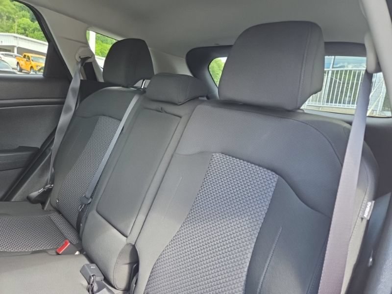 Used 2025 Kia Sportage LX AWD/4WD image 20