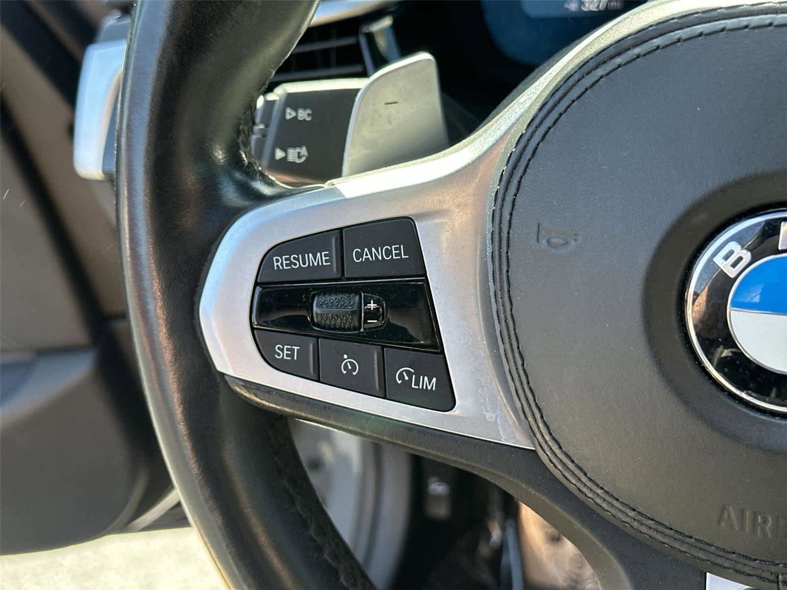 Used 2021 BMW M550i xDrive w/ Executive Package AWD/4WD image 34