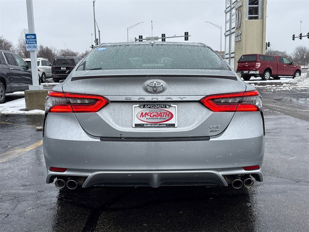 Used 2022 Toyota Camry XSE image 8
