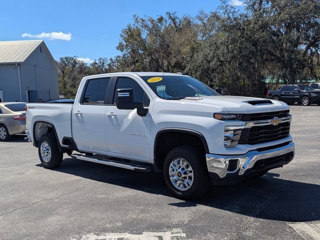 Used 2024 Chevrolet Silverado 2500 LT AWD/4WD image 8