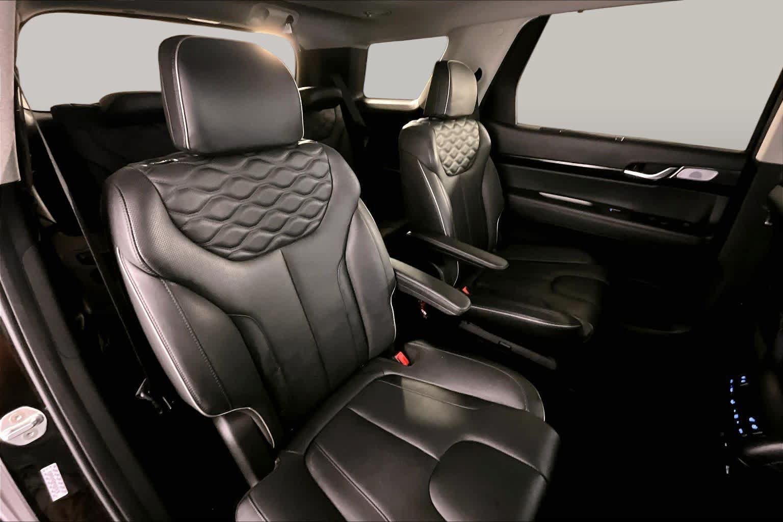 Used 2021 Hyundai Palisade Limited FWD image 19