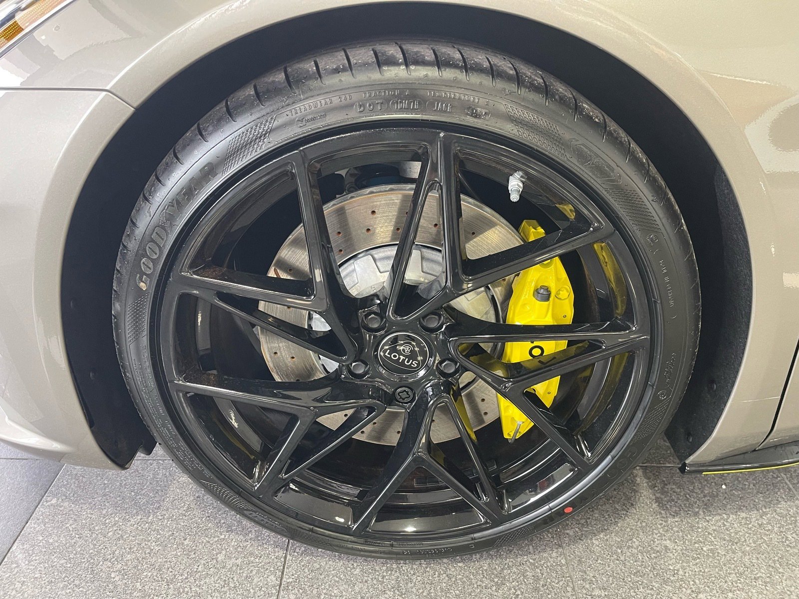 Used 2026 Lotus Emira SE RWD image 40