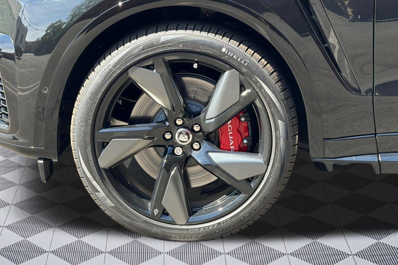 New 2026 Jaguar F-PACE SVR 575 Edition AWD/4WD image 12
