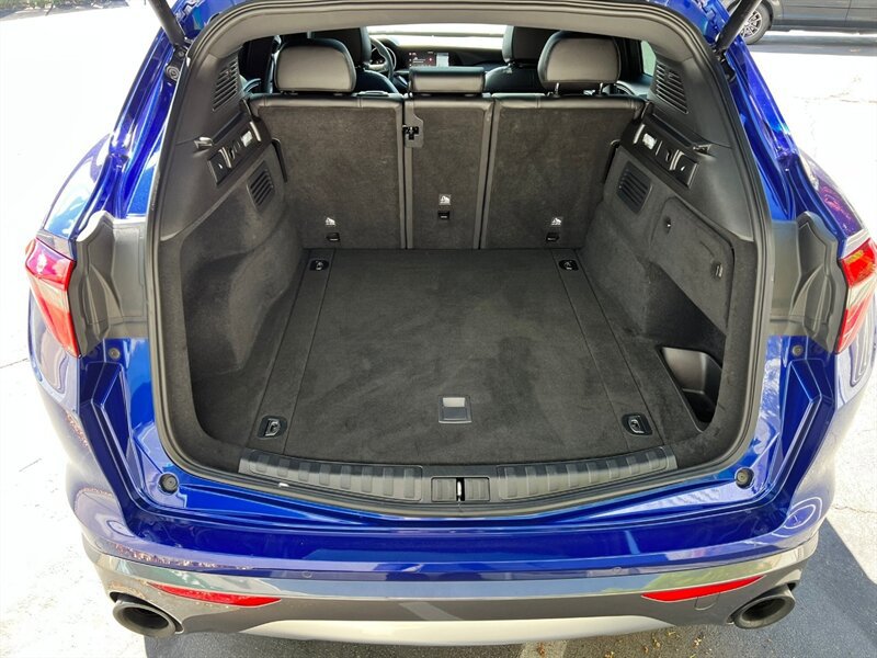 Used 2023 Alfa Romeo Stelvio Ti image 26