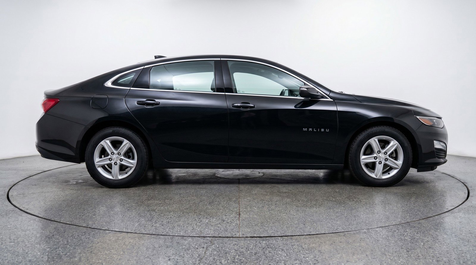 Used 2023 Chevrolet Malibu LT w/ Driver Confidence Package FWD image 11