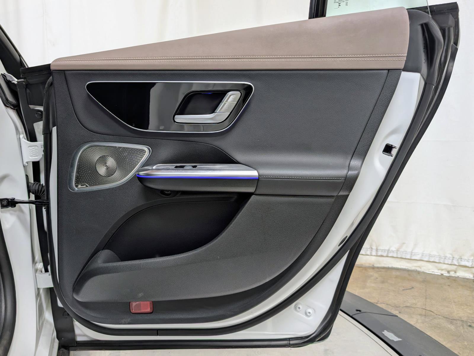 Used 2024 Mercedes-Benz EQE 350+ 4MATIC Sedan w/ Driver Assistance Package image 21