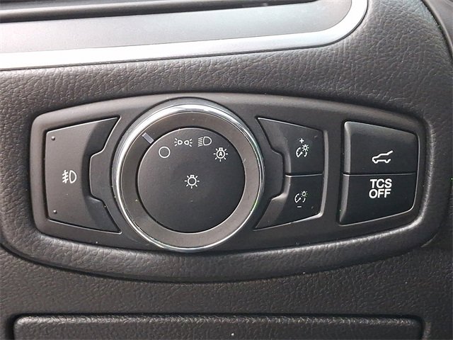 Used 2024 Ford Edge Titanium image 23