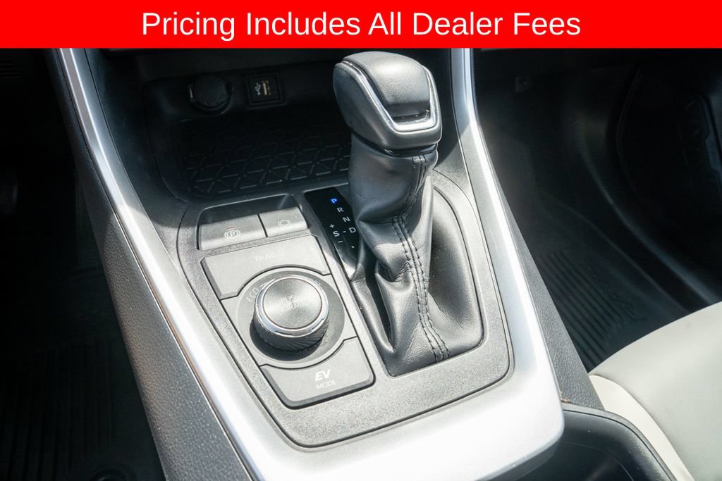 Used 2023 Toyota RAV4 XLE Premium AWD/4WD image 18