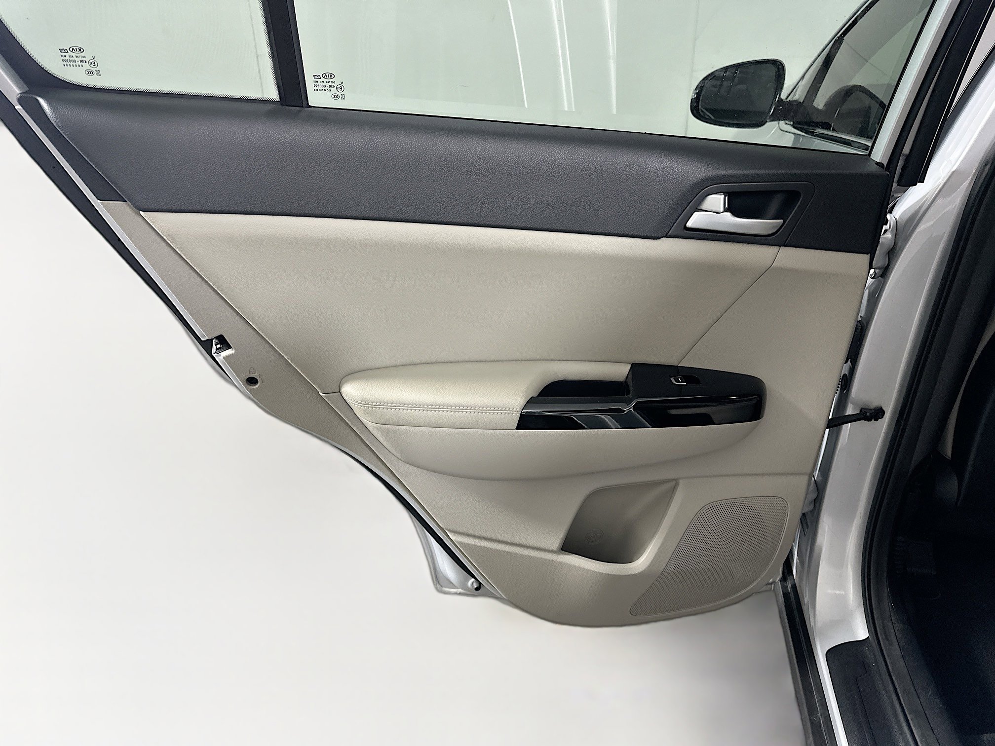 Used 2020 Kia Sportage EX image 25