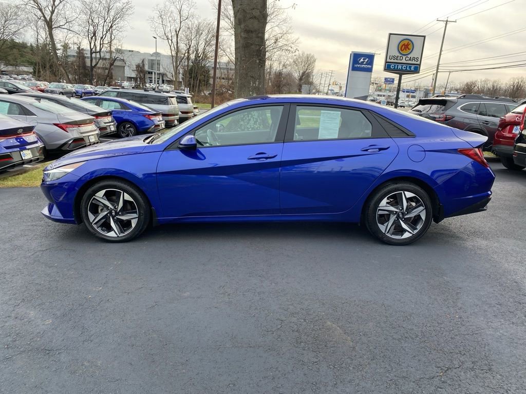 Certified 2023 Hyundai Elantra SEL w/ Convenience Package image 7