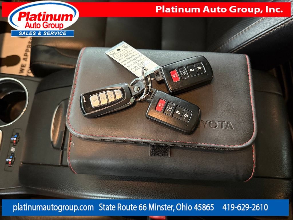 Used 2019 Toyota Highlander Limited Platinum AWD/4WD image 25