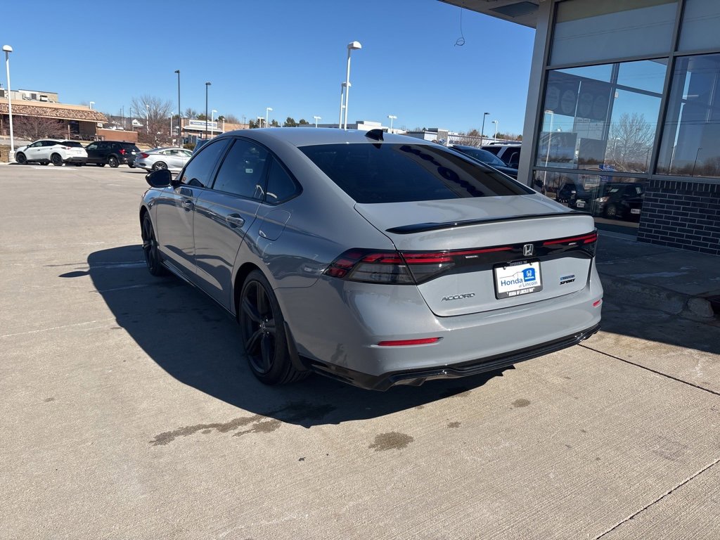 Used 2023 Honda Accord Sport image 7