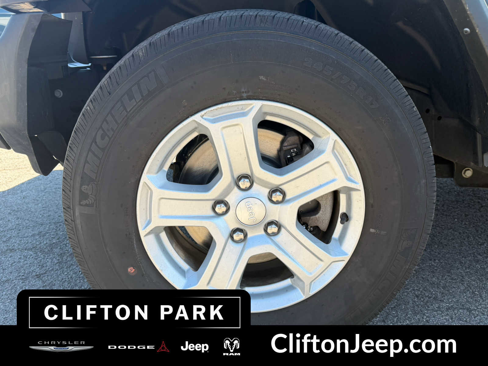 Used 2022 Jeep Wrangler Unlimited Sport image 8