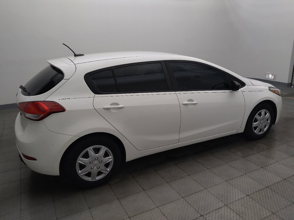 Used 2017 Kia Forte LX FWD image 10