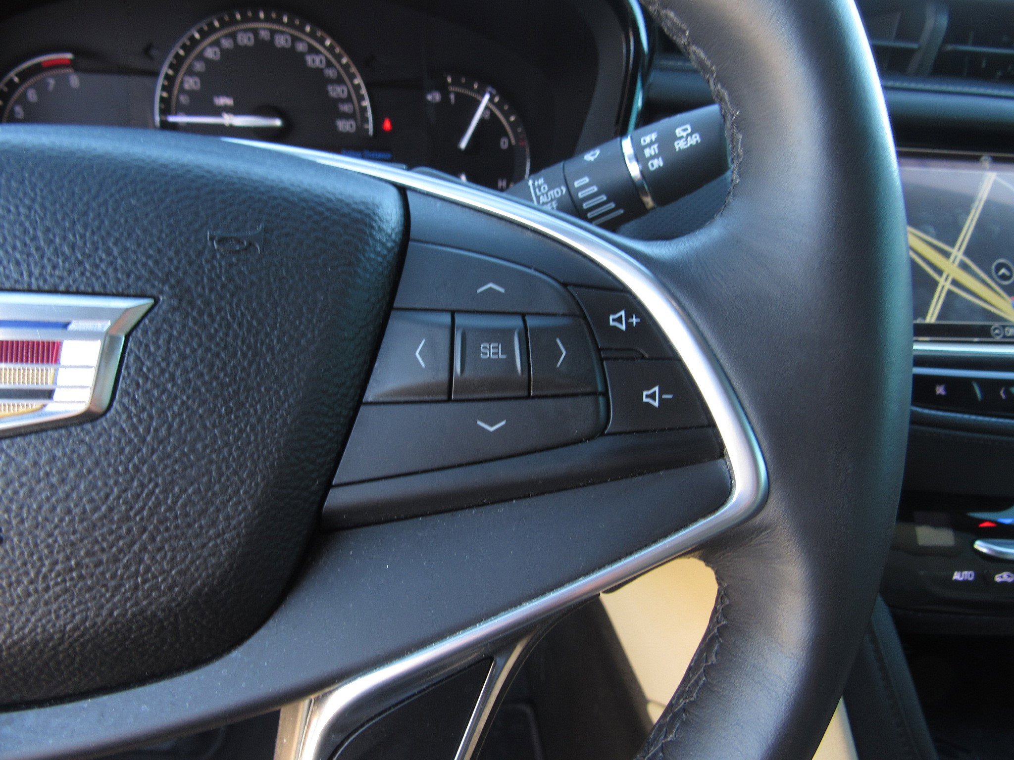 Used 2017 Cadillac XT5 Luxury w/ Driver Awareness Package image 27