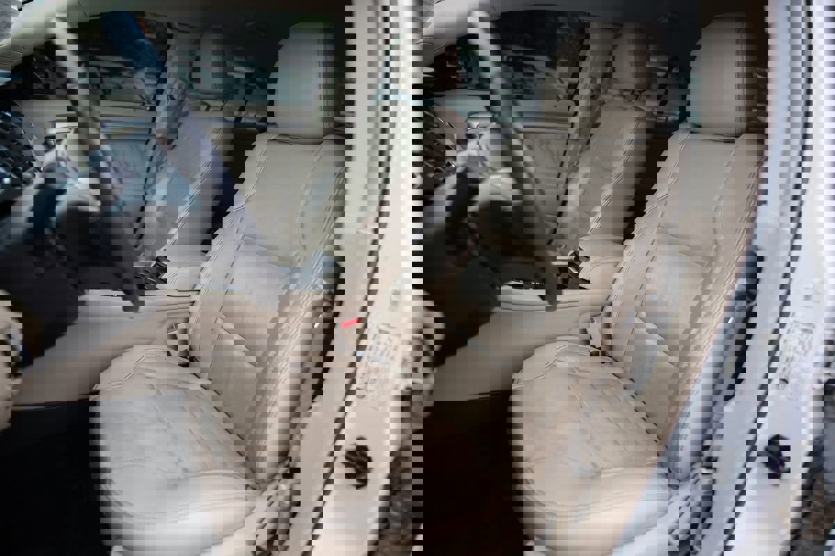 Used 2018 Ford Taurus SEL w/ Equipment Group 201A image 19