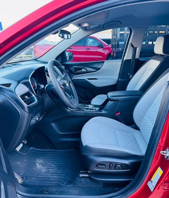 Used 2020 Chevrolet Equinox LS w/ LS Convenience Package image 8