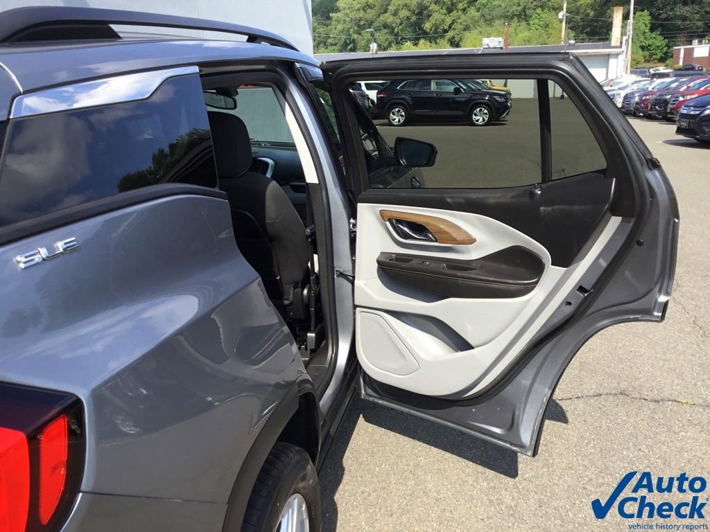 Used 2019 GMC Terrain SLE w/ Driver Convenience Package AWD/4WD image 34