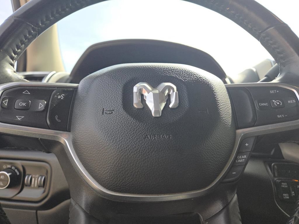 Used 2024 RAM 2500 Laramie AWD/4WD image 26