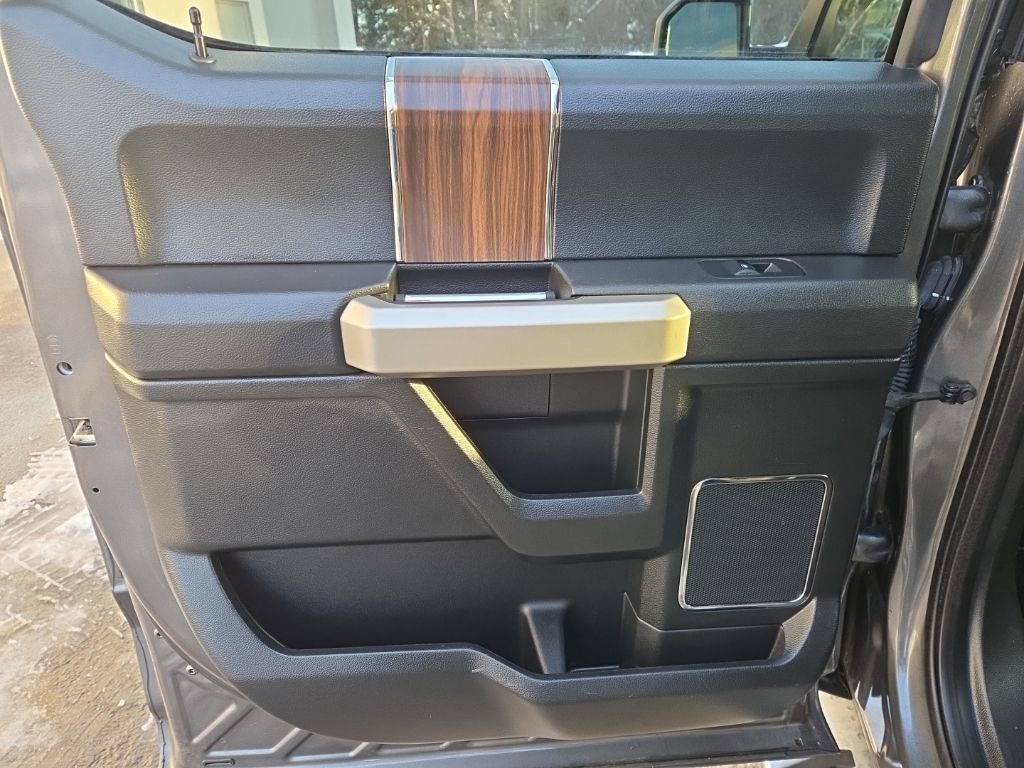 Used 2016 Ford F150 Lariat image 24