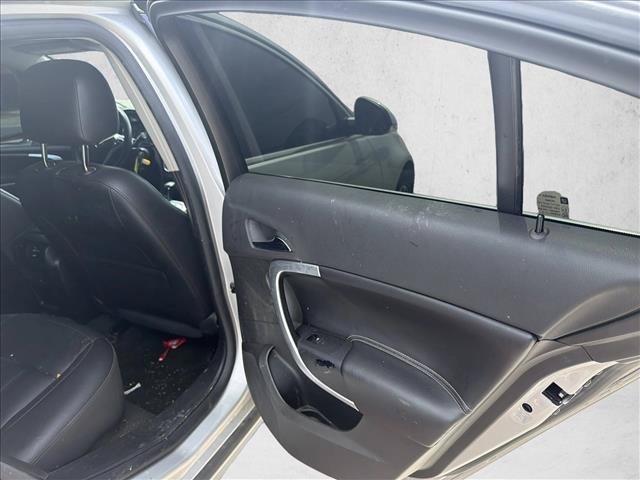 Used 2016 Buick Regal Sport Touring FWD image 18