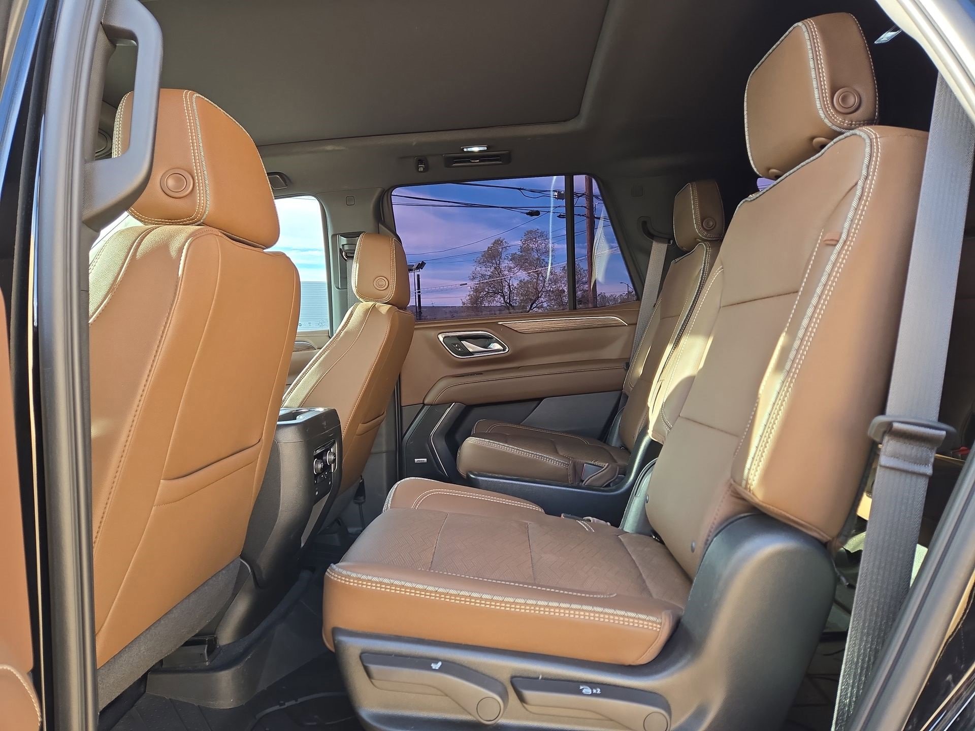 Used 2023 Chevrolet Tahoe High Country w/ Premium Package 2 image 13