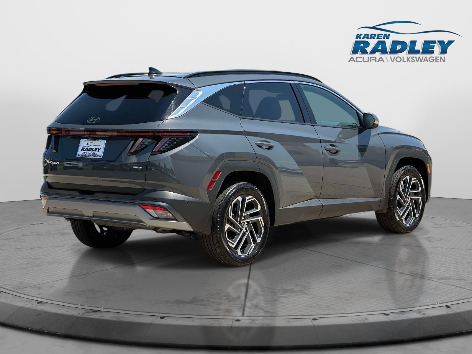 Used 2025 Hyundai Tucson Limited AWD/4WD image 2