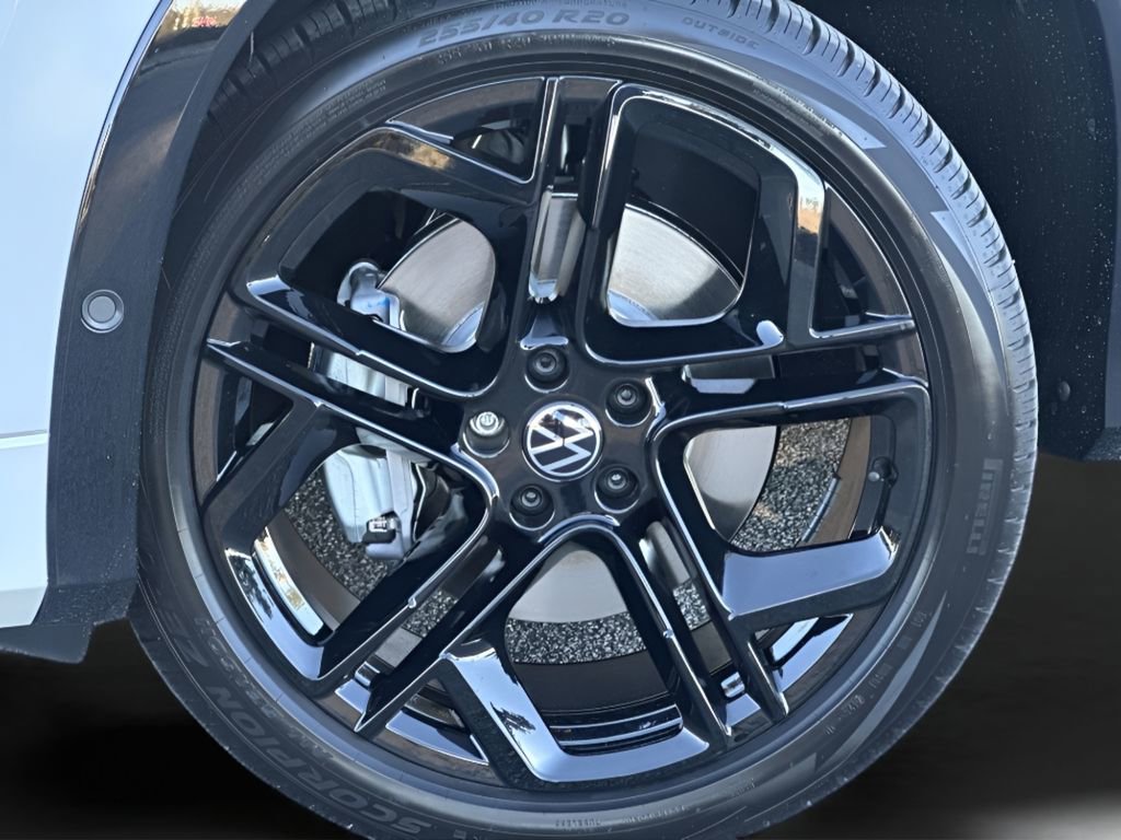 New 2026 Volkswagen Tiguan SE R-Line image 10