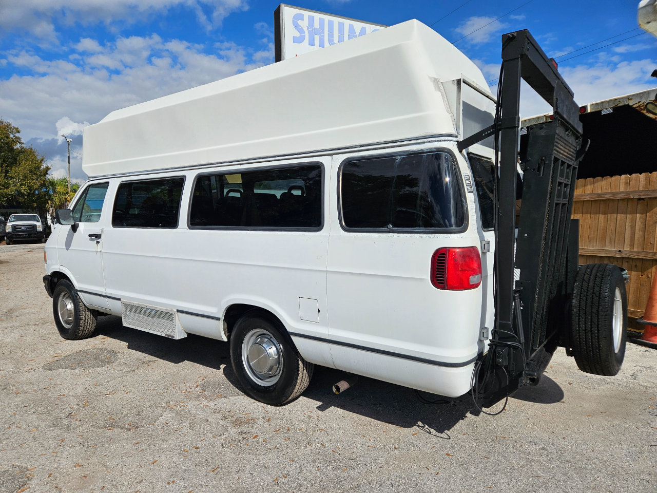 Used 1997 Dodge B3500 image 9