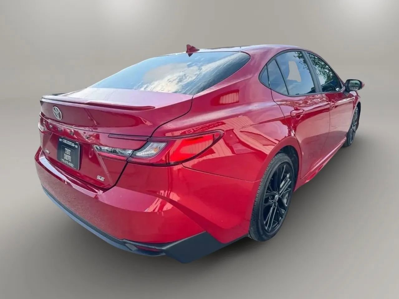 Used 2026 Toyota Camry SE w/ Multimedia Upgrade Package FWD image 9