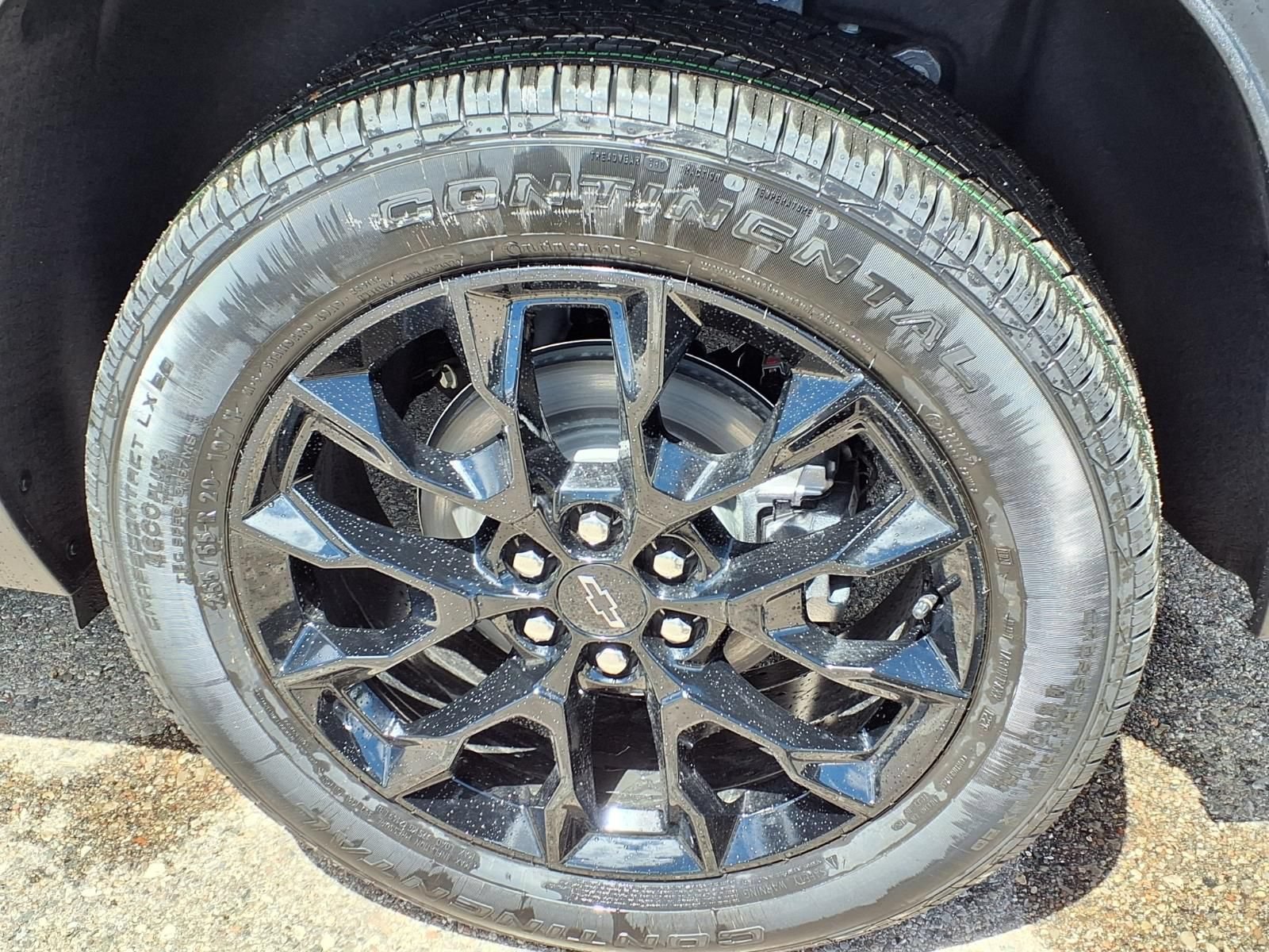 New 2026 Chevrolet Traverse LT w/ Midnight/Sport Edition AWD/4WD image 7