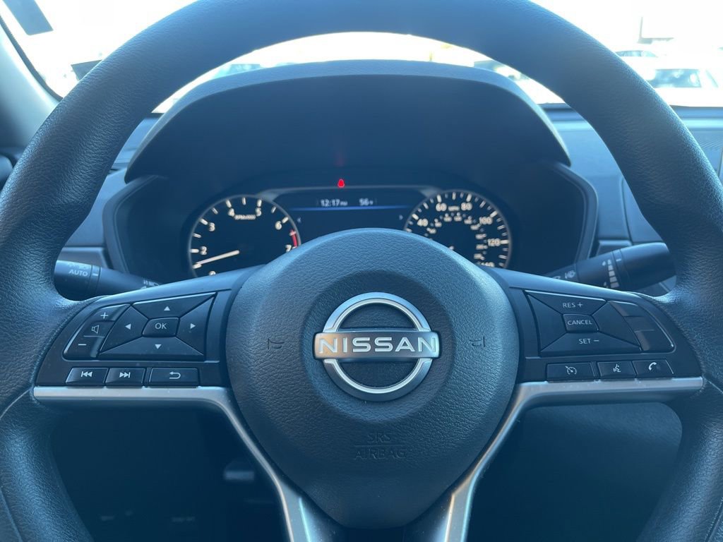 Used 2024 Nissan Altima 2.5 SV image 10