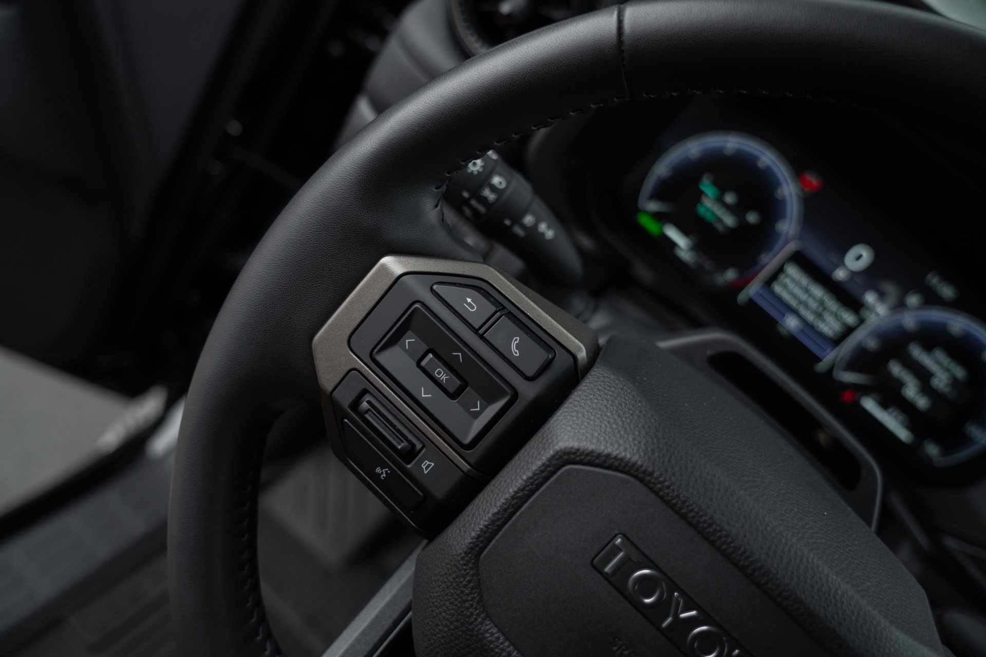 Used 2024 Toyota Land Cruiser image 48