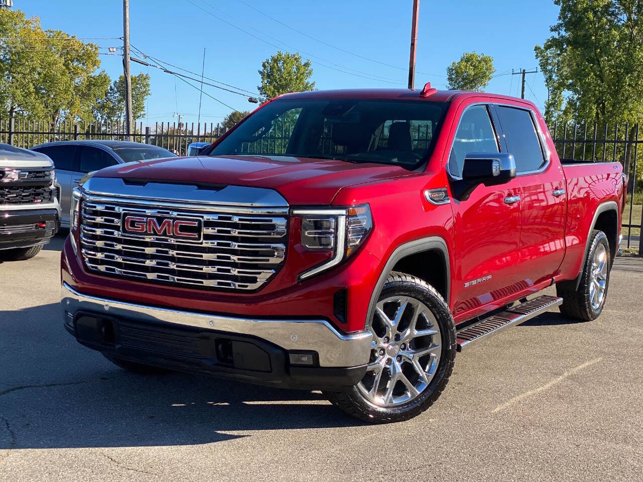 Used 2023 GMC Sierra 1500 SLT w/ SLT Premium Plus Package image 2