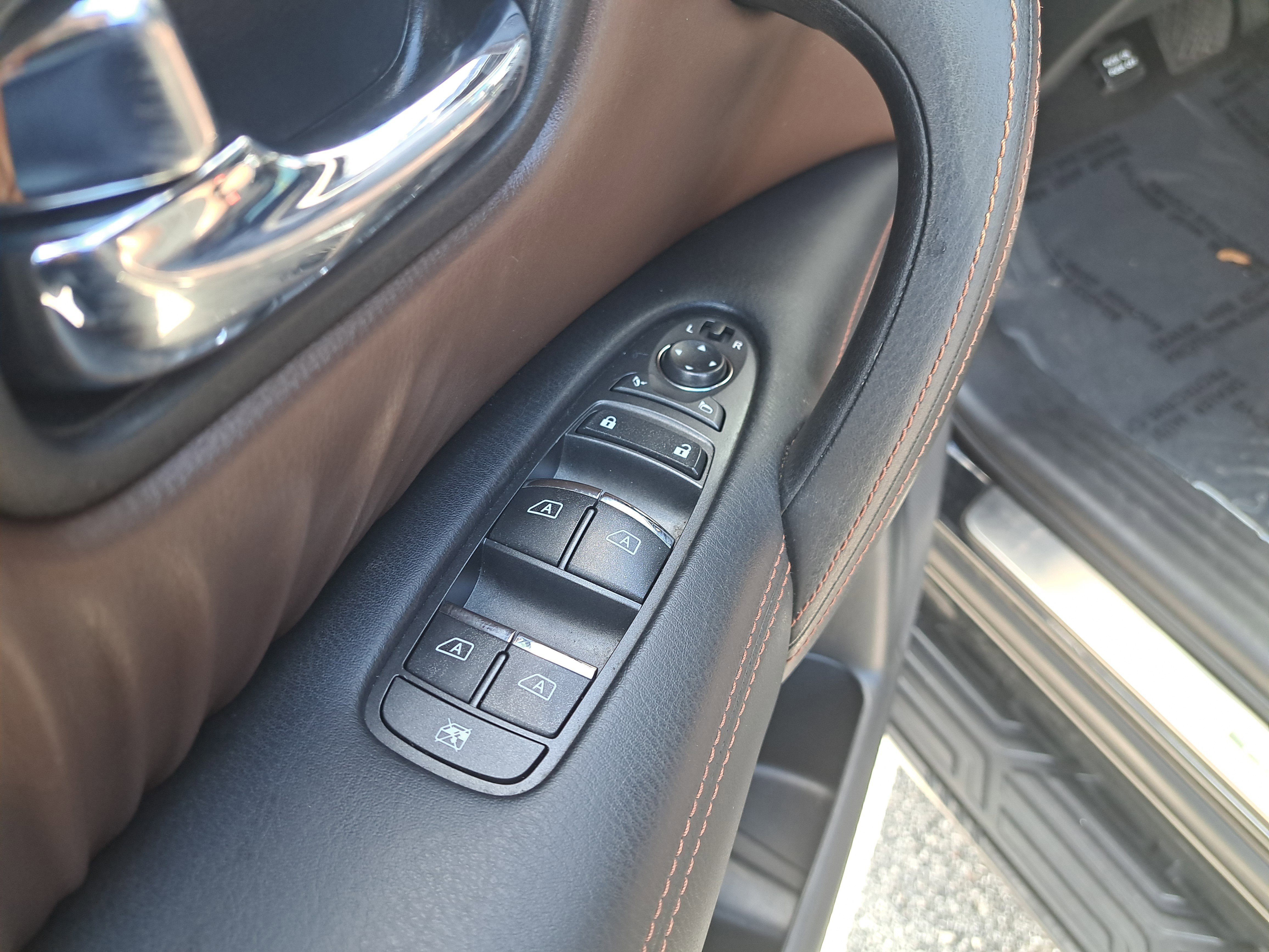 Certified 2019 Nissan Armada Platinum w/ Captain's Chairs Package image 18