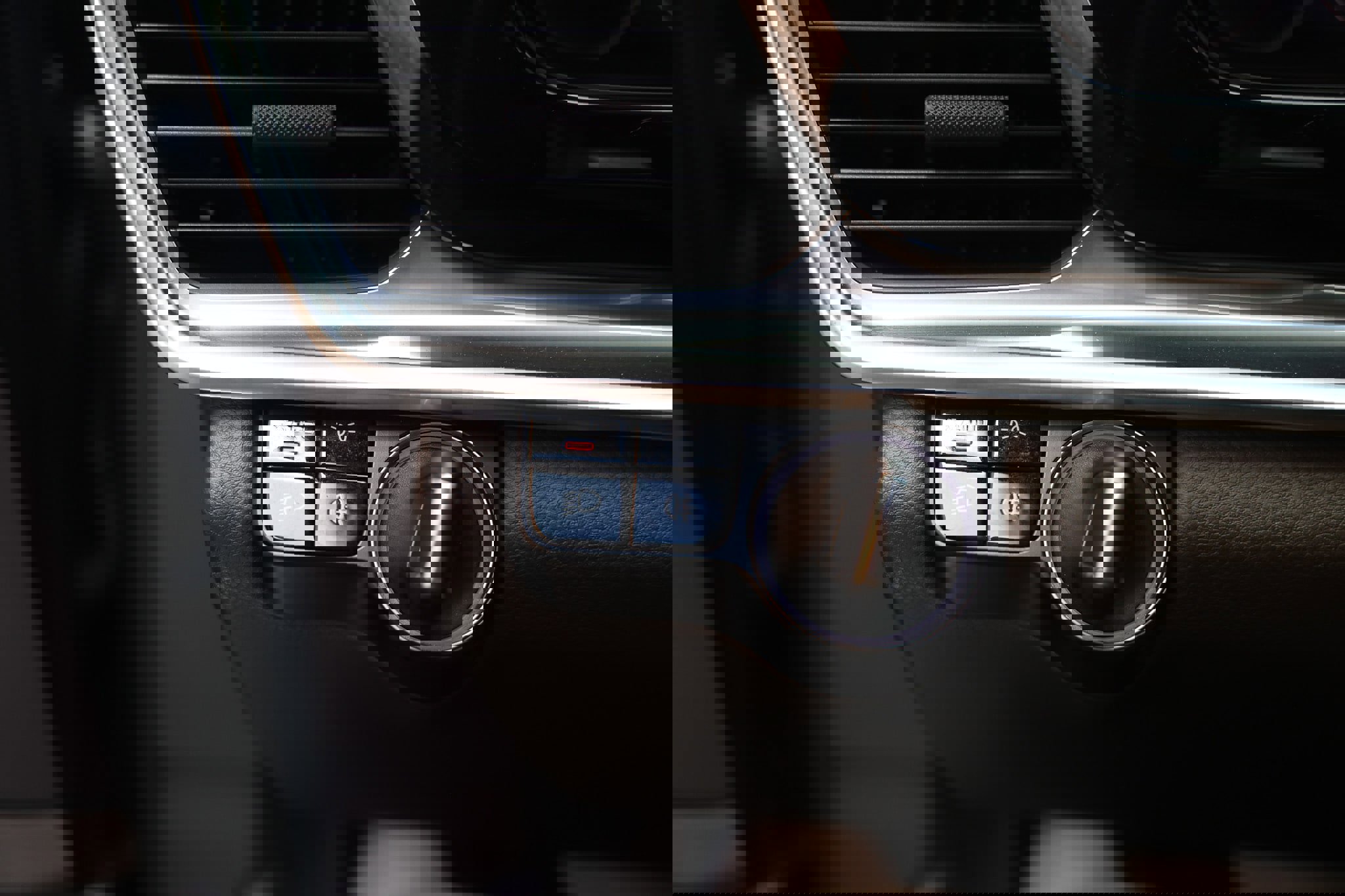 Used 2018 Porsche Panamera 4 image 59