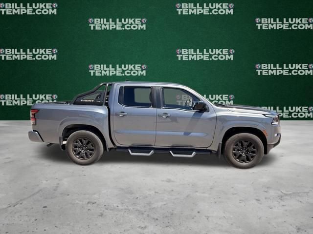 Used 2023 Nissan Frontier SV w/ Midnight Edition Package RWD image 5