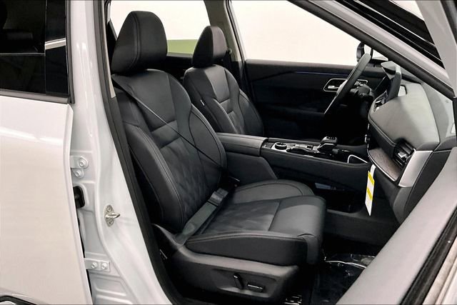 New 2025 Nissan Rogue Platinum image 37