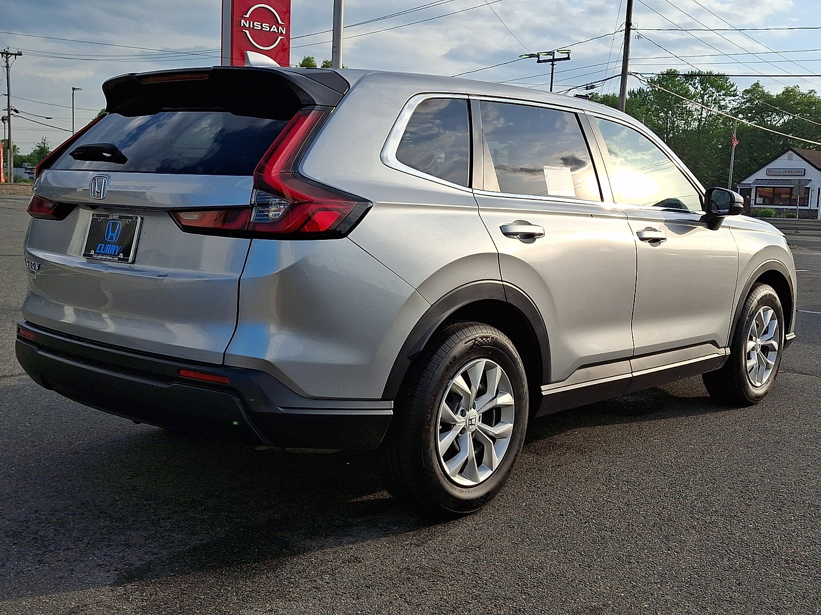 Used 2025 Honda CR-V LX image 4