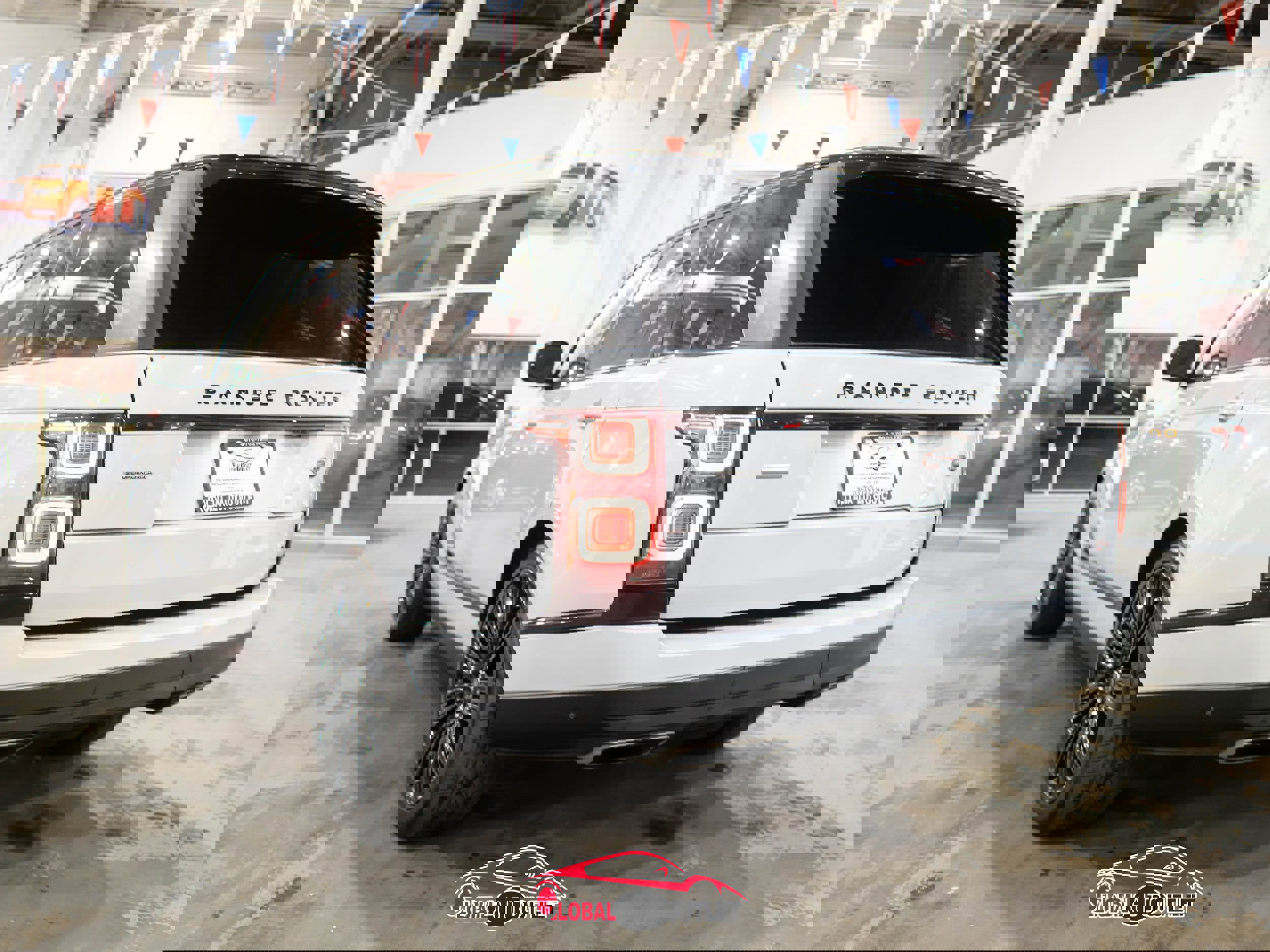 Used 2018 Land Rover Range Rover Long Wheelbase Supercharged image 5