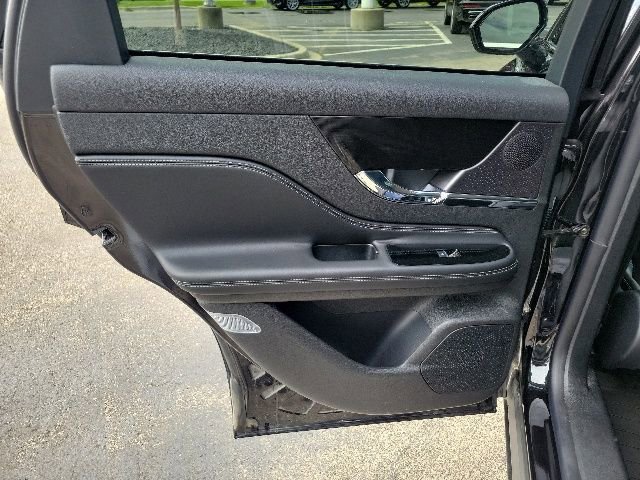 Certified 2024 Lincoln Corsair AWD image 19