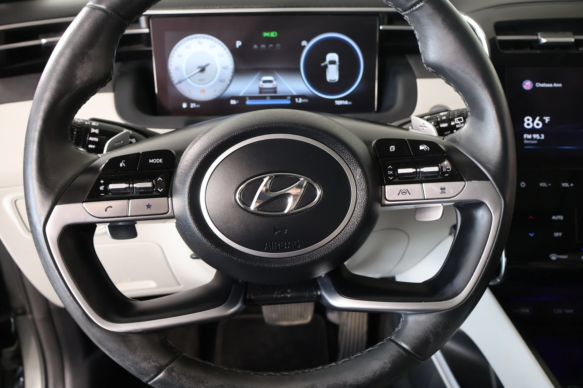 Used 2022 Hyundai Tucson Limited FWD image 3