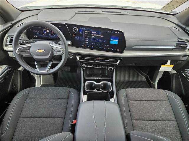 New 2026 Chevrolet Traverse LT w/ LPO, Floor Liner Package FWD image 15