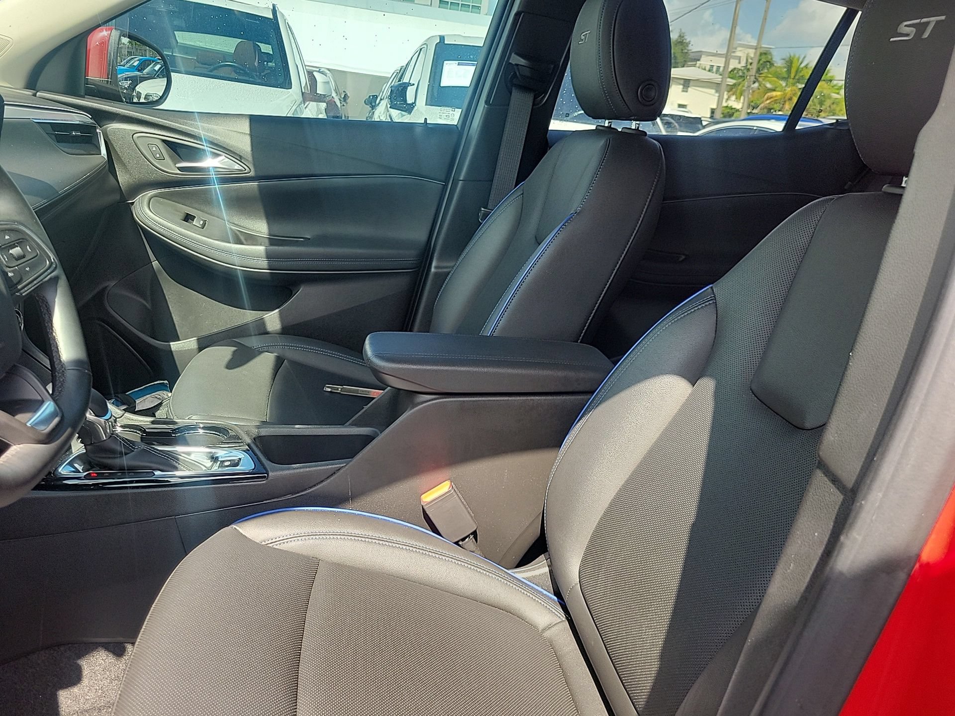 Used 2026 Buick Encore GX Sport Touring w/ Comfort Package FWD image 19