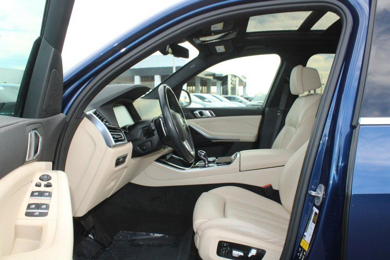 Used 2021 BMW X5 xDrive40i w/ Luxury Seating Package 2 image 8