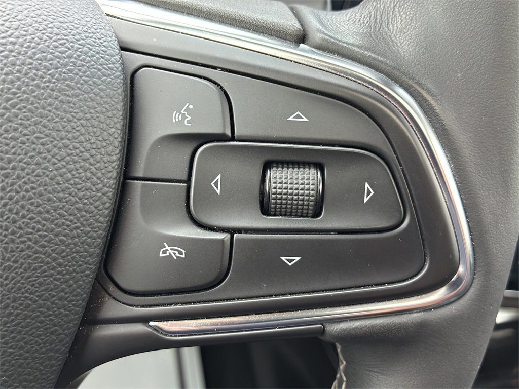 Used 2021 Buick Envision Avenir w/ Technology Package II image 37