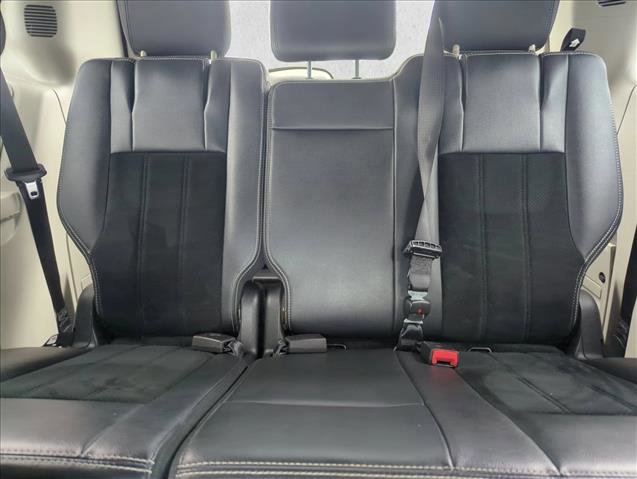 Used 2018 Dodge Grand Caravan SXT image 15