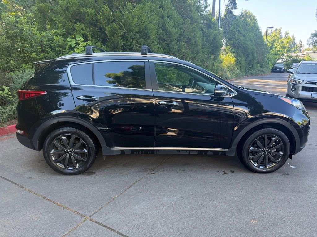 Used 2019 Kia Sportage EX w/ EX Sport Appearance Package AWD/4WD image 3