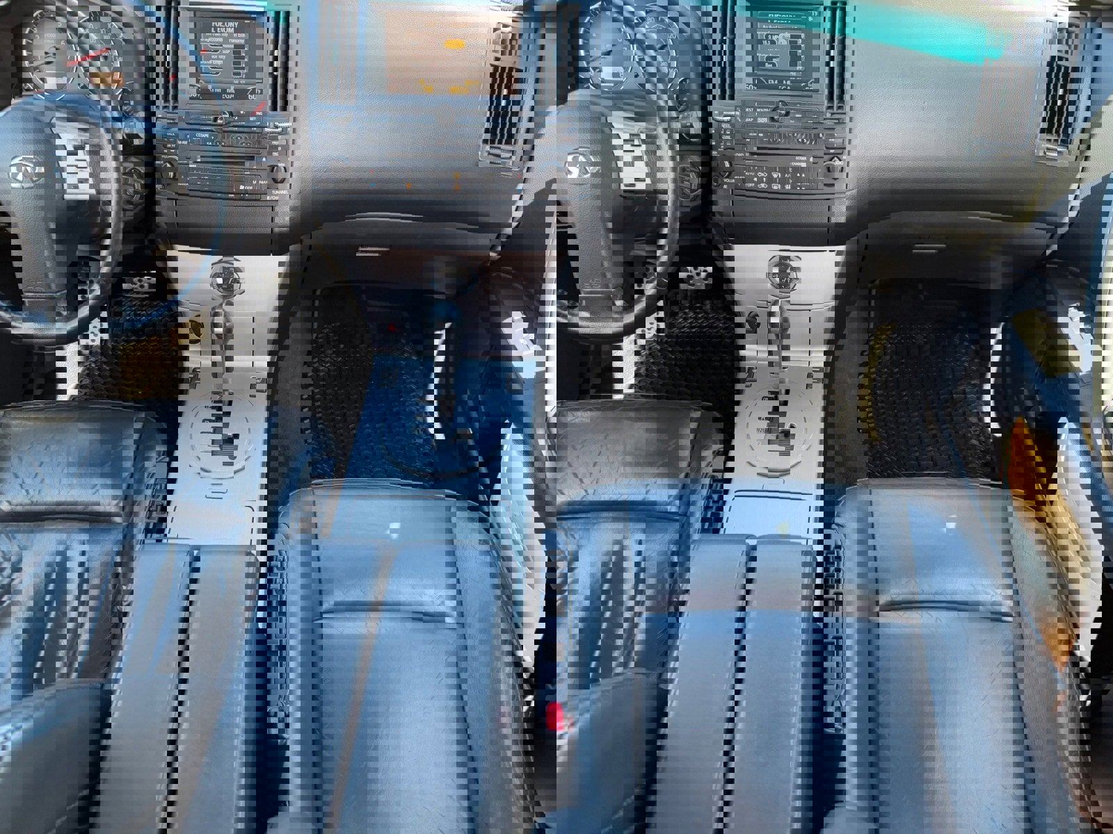 Used 2004 INFINITI FX45 AWD w/ Technology Pkg image 14